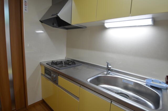 townhouse 富山県富山市八尾町下新町 地図を見る