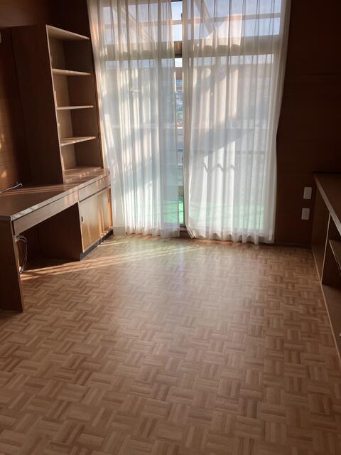 リビング以外の居室／２階