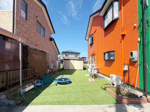 庭／雑草対策が施されたお庭です。