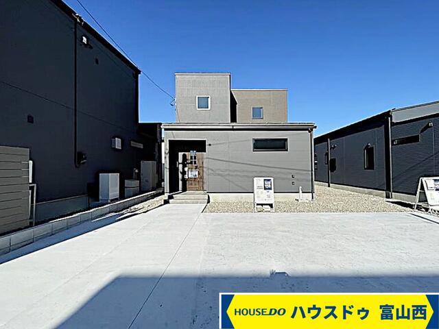 富山県射水市の一戸建て | 3732万円 | 4SLDK | 205.06m² | Akiyama house finder