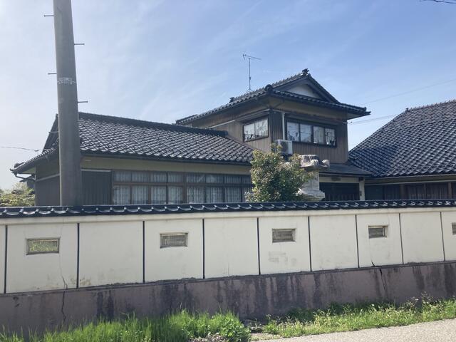 detached 富山県高岡市常国 地図を見る