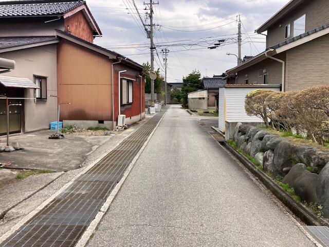 detached 富山県滑川市加島町