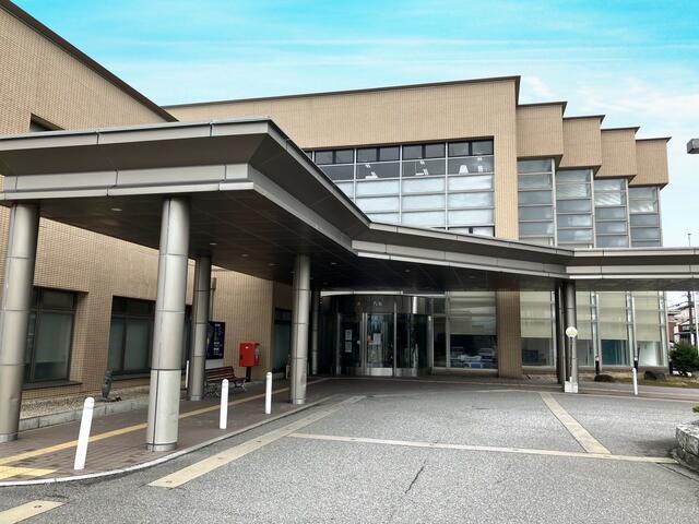 富山県厚生農業協同組合連合会滑川病院 (2,131m)