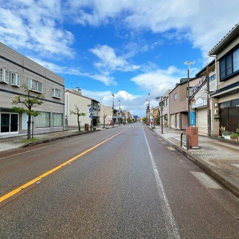 detached 富山県射水市中新湊 地図を見る