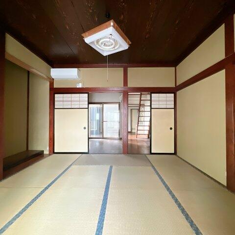 detached 富山県射水市中新湊 地図を見る