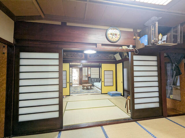 detached 富山県小矢部市中央町 地図を見る