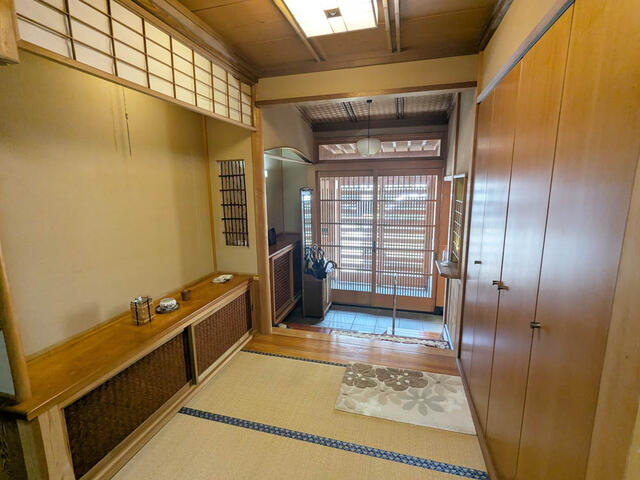 detached 富山県小矢部市中央町 地図を見る