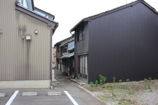 detached 富山県高岡市川原本町