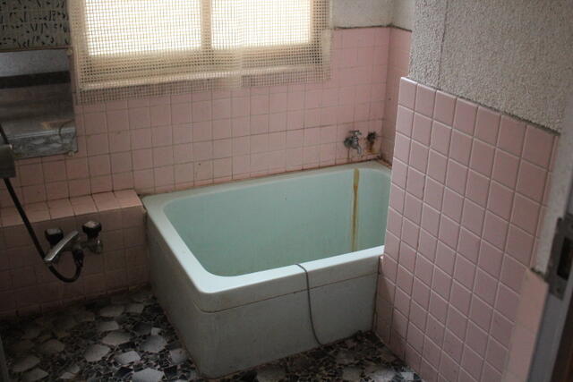 detached 富山県高岡市泉町 地図を見る