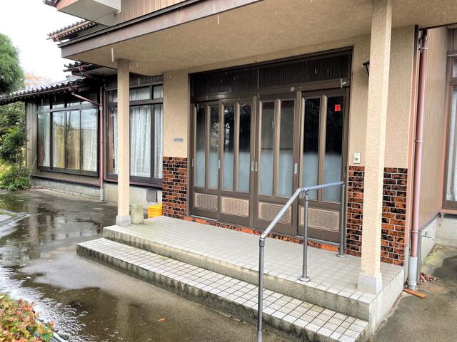 detached 富山県下新川郡入善町野中 地図を見る