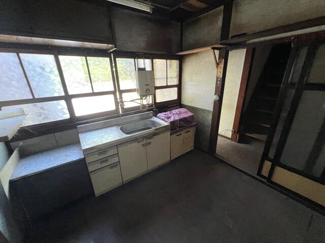 detached 富山県射水市二の丸町 地図を見る