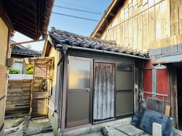 detached 富山県射水市本江 地図を見る