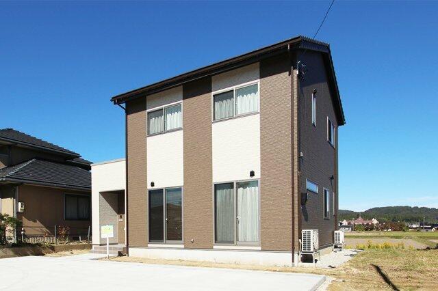 detached 富山県小矢部市道林寺 地図を見る