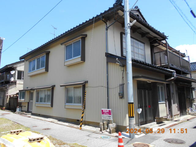 detached 富山県黒部市生地阿弥陀堂 地図を見る