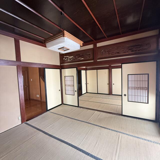 detached 富山県小矢部市野端 地図を見る