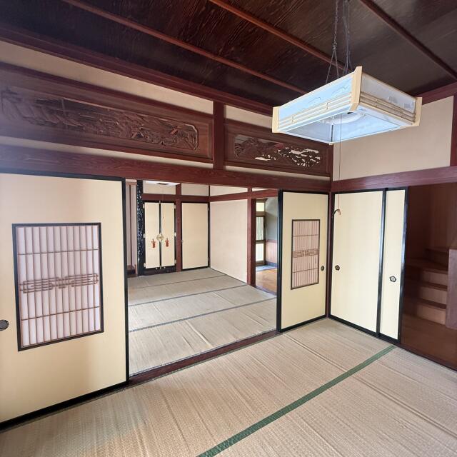 detached 富山県小矢部市野端 地図を見る