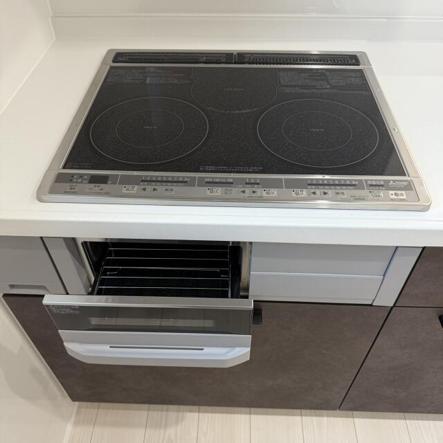 detached 富山県小矢部市芹川 地図を見る