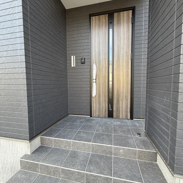 detached 富山県小矢部市埴生 地図を見る