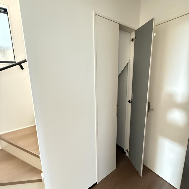 detached 富山県小矢部市埴生 地図を見る