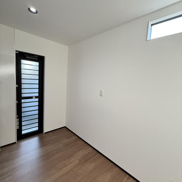 detached 富山県小矢部市埴生 地図を見る