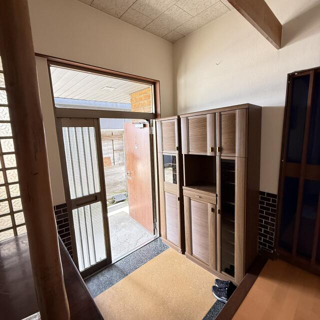 detached 富山県小矢部市八和町 地図を見る
