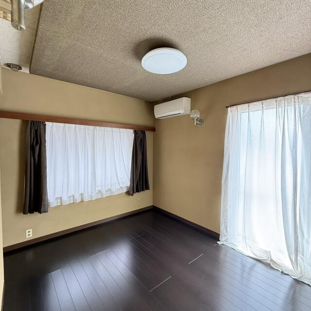 detached 富山県小矢部市八和町 地図を見る