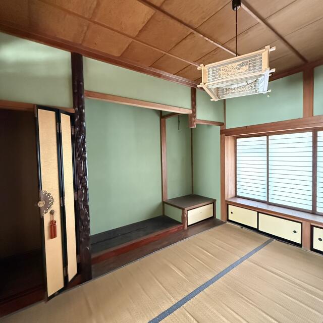 detached 富山県小矢部市西町 地図を見る
