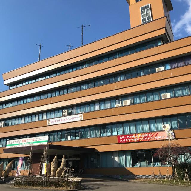 小矢部市役所 (644m)