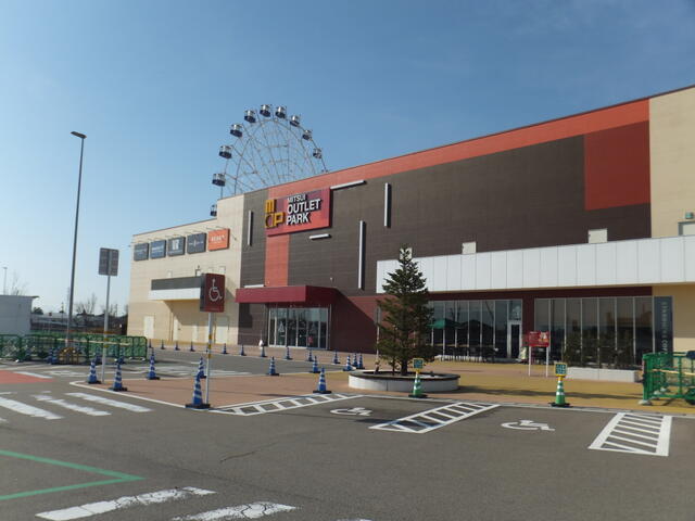 三井アウトレットパーク北陸小矢部 (2,070m)