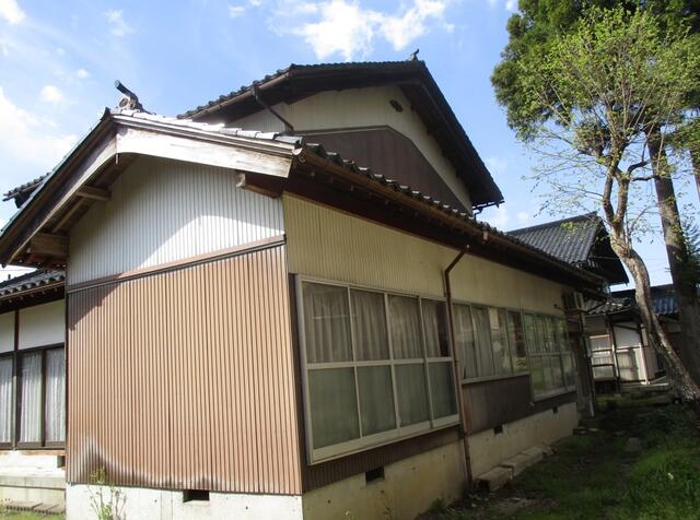 detached 富山県砺波市庄川町庄 地図を見る