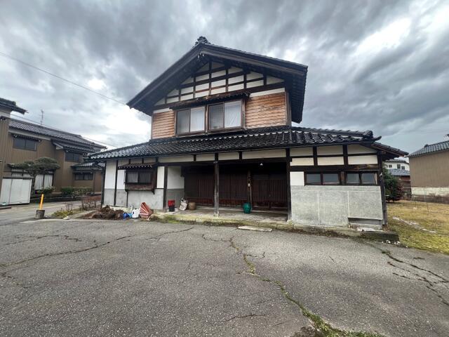 detached 石川県能美市上開発町 地図を見る
