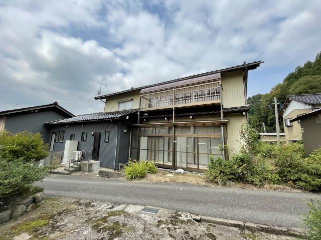 detached 石川県白山市月橋町 地図を見る