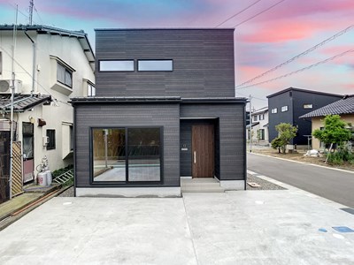 townhouse 石川県かほく市白尾 地図を見る