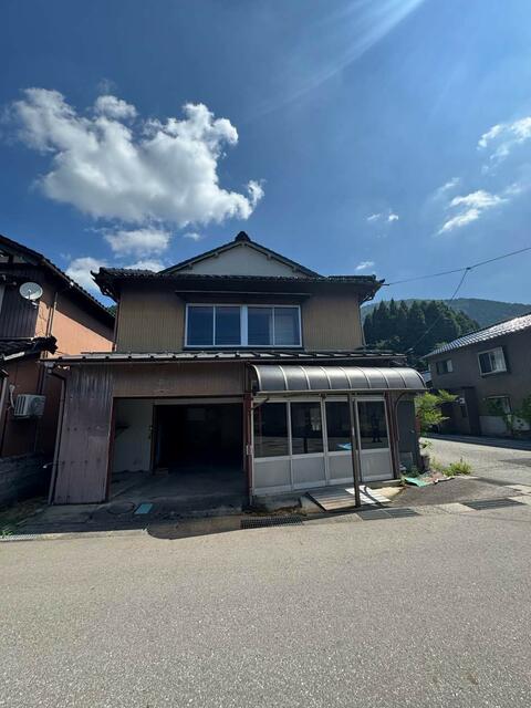 detached 石川県白山市鶴来朝日町 地図を見る