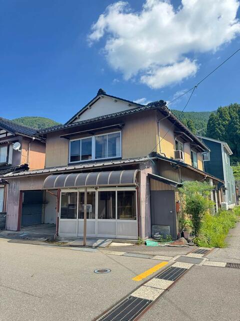 detached 石川県白山市鶴来朝日町 地図を見る