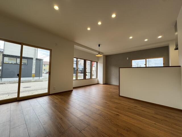 detached 石川県野々市市新庄３丁目 地図を見る