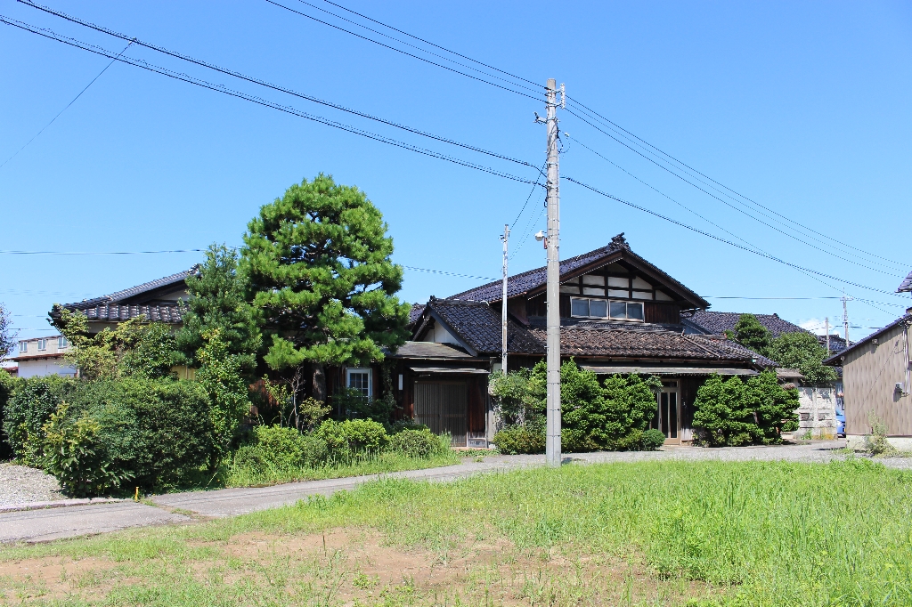detached 石川県小松市島田町 地図を見る