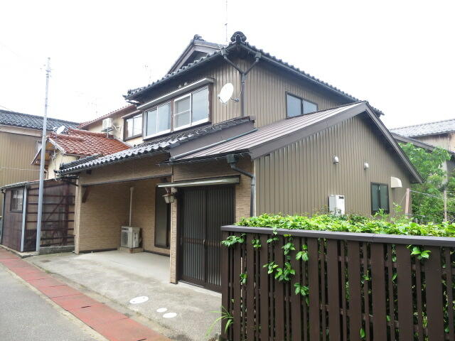 detached 石川県小松市今江町１丁目 地図を見る