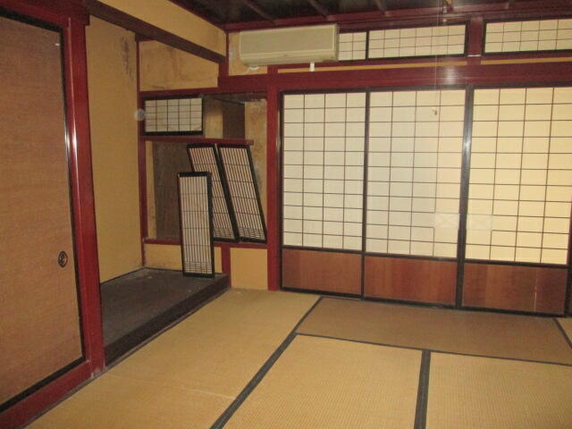 detached 石川県小松市西町 地図を見る