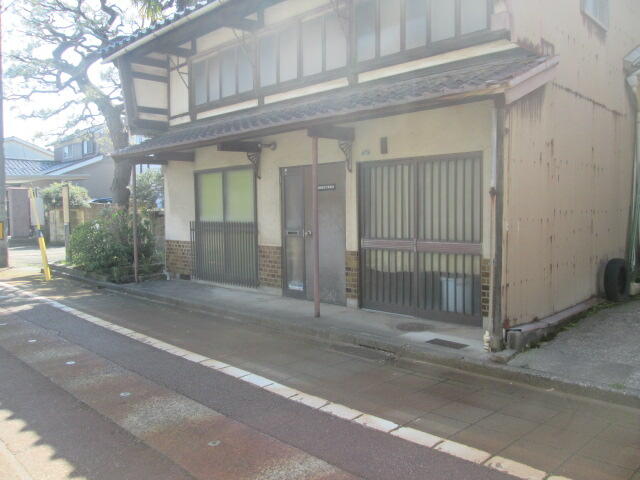 detached 石川県小松市西町 地図を見る