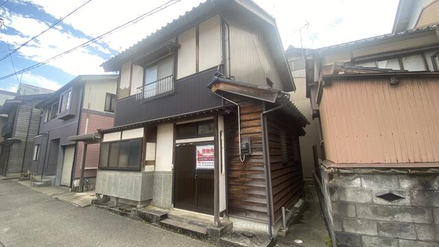 石川県白山市の一戸建て | 499万円 | 4K | 82.61m² | Akiyama house finder