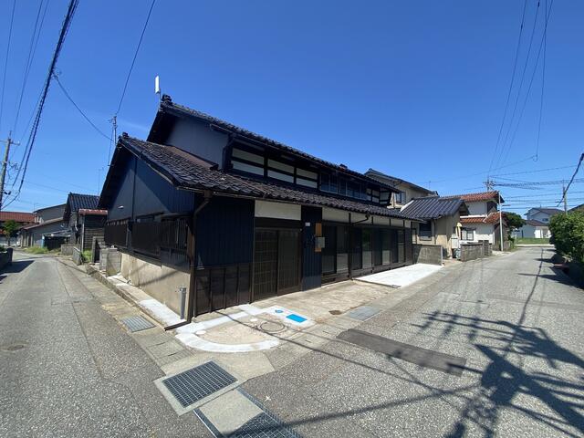 detached 石川県かほく市外日角 地図を見る