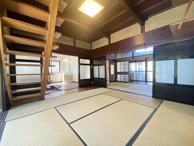 detached 石川県かほく市外日角 地図を見る