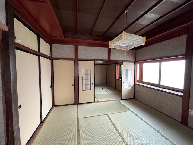 detached 石川県白山市安吉町 地図を見る