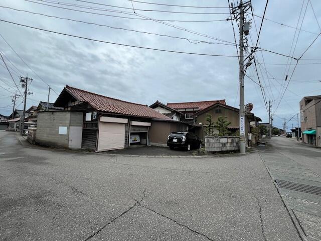 detached 石川県白山市安吉町 地図を見る