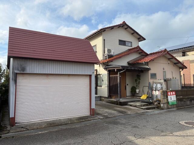 detached 石川県白山市千代野西２丁目 地図を見る