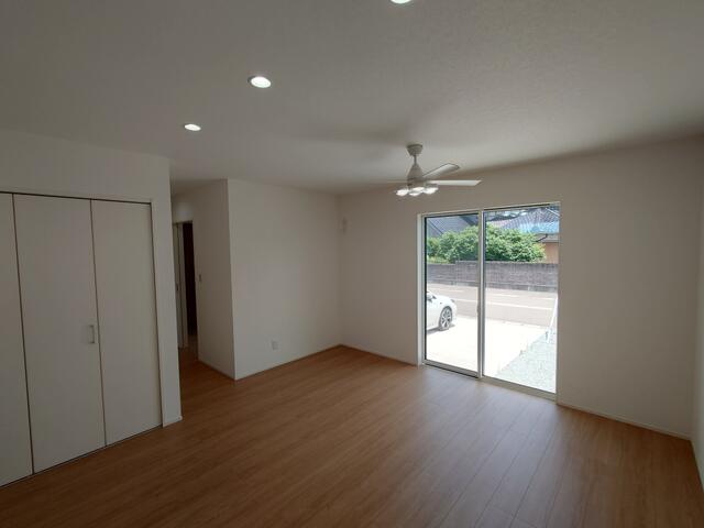 detached 富山県小矢部市金屋本江 地図を見る