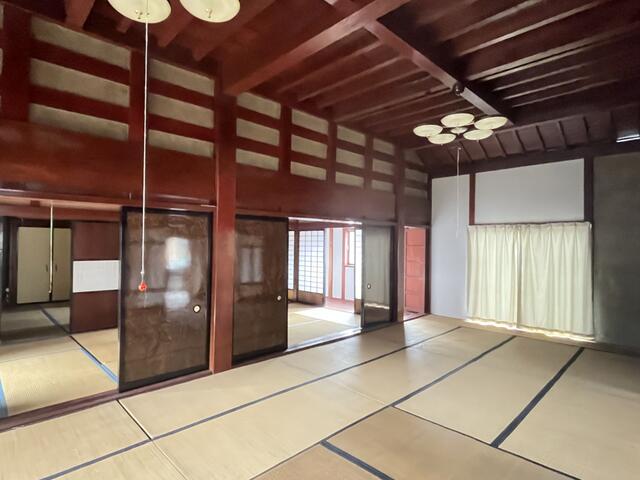 detached 石川県小松市里川町