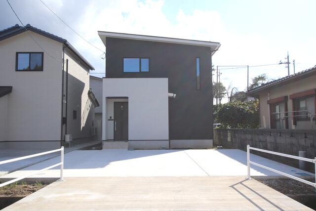 detached 石川県河北郡津幡町字清水 地図を見る