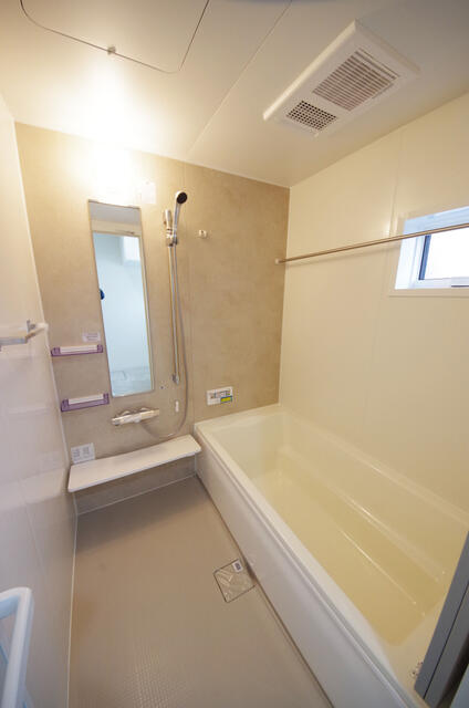 detached 富山県小矢部市埴生 地図を見る